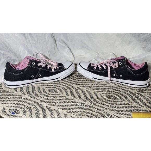 Converse x Hello Kitty Madison Ox Sneakers – Women's 10 💖🐱 - Picture 9 of 12